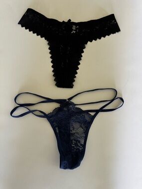 New Pair of Black and Navy Thongs - M